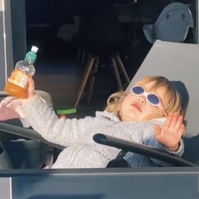 raph4513's profile picture. 防彈11年米😎