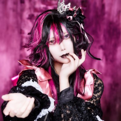 (@Decider_00)エターナルクリムゾンピンク🥀🗝(@kyo_so_neiro)🥀Cosplayer🥀両性類🥀※チェキや投稿🏷️→ #絶対服従教祖の傀儡様 ⚠️チェキの僕の顔は隠す事