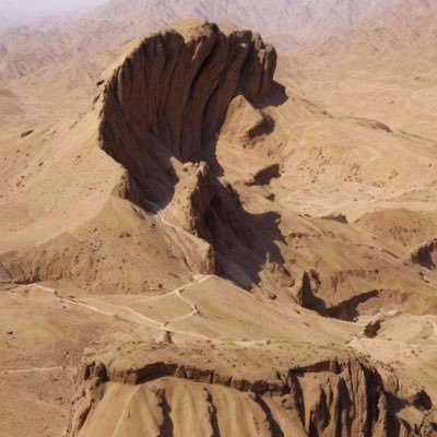 يالله بحسن الخاتمه حزة الموت {} ورحمتك لاصار قاع اللحد مثواي.