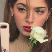 Isabella (@realteixera) 's Twitter Profile