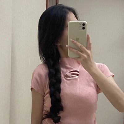 Daisy20665's profile picture. Londoner at heart, finding beauty in grey skies daily