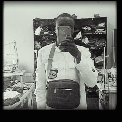 Si66551BhaDhie's profile picture. I'm Simeon by name
A fashion designer✂️🧥