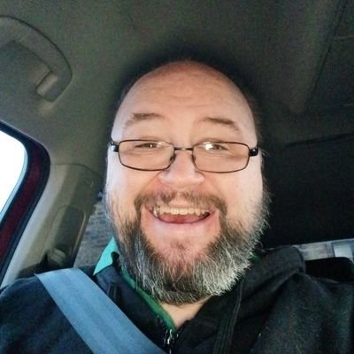 I'm an uncle, a Man Utd fan, and I'm a stoner. Edibles and RSO. Lover of trans ladies 🚺