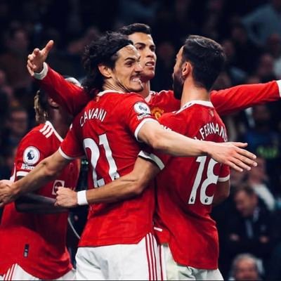 MayorAsk9547's profile picture. Writer. Football. Music. Poetry. 
My pen never lies.
MUFC with passion buh without the noise. 🔴✍️