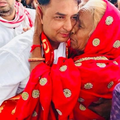 My official account ✍
👉 @Khush_133
किसानों, छात्रों, बेरोजगारों, महिलाओं, पिछड़ों, आदिवासियों, एवं कमजोर लोगों कि सत्य के साथ आवाज उठाना व लिखना...✍