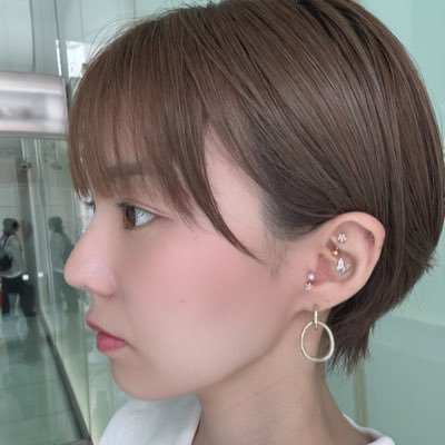 34歳 大阪住🏠 ネガティヴママ👩 自己肯定感上げて綺麗になりたいと思い、30から本気の自分磨き始めました🥹✨ やりたいことは叶える!人生1回!!ママだからと諦めない。美容について記録残していきます🥰🩷
163/47 C65→H65 #豊胸 #脂肪吸引 #整形 #美容医療