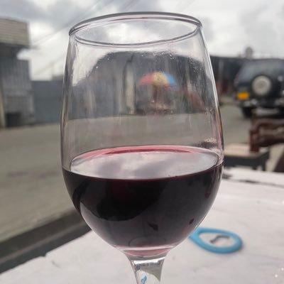 ze48125's profile picture. je suis ici pour tour savoir, tout entendre et tout voir.