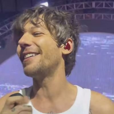 🫂 #LOUIS : I need you and you need me and I fucking love that 🏠 ♡
concert girlie~metal lover~animal lover