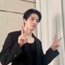 dongwookchive's profile picture. 너희