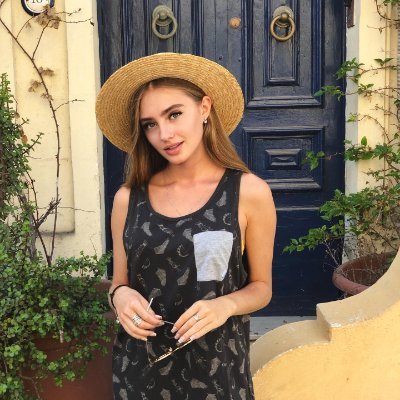 MariaMarks369's profile picture. There are some roads that you will never know how beautiful they are if you don’t set out on them.🌹🌹