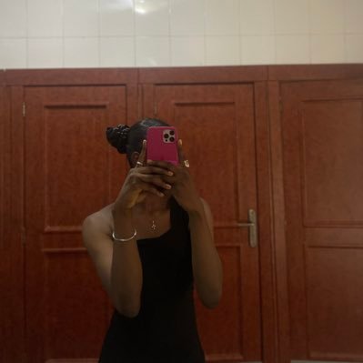 rectinyb's profile picture. An Enthusiastic Writer🤗
A Model💫
An Ambivert😊