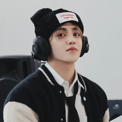 boohrng's profile picture. — SVT owns my wallet and my soul ✮ ⋆ ˚｡𖦹 ⋆｡°✩