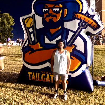 Longwood Alum. Hockey Notch and Trivia King. IT geek. Dog Dad to Sebbi #GoWood #Canes #Os #RavensFlock #Gokies #RaiseUp
