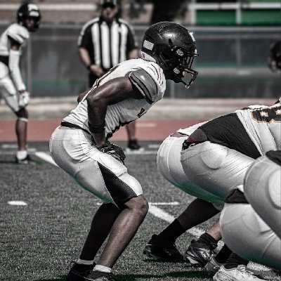 Co/27, 175lbs, 6,2ft, WR/TE, GPA:4.5
ALIEF HASTINGS HIGHSCHOOL
contacts: 380461@aliefisd.net