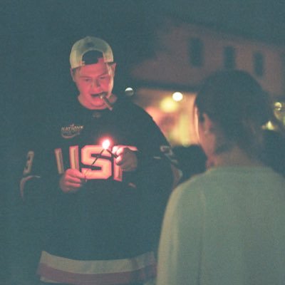 noohscoot's profile picture. @NYRLouie Graphics Guy
#NoQuitInNY #BillsMafia #NYR 🟥⬜🟦