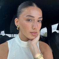 Mona Walpole (@monawalpole32) 's Twitter Profile