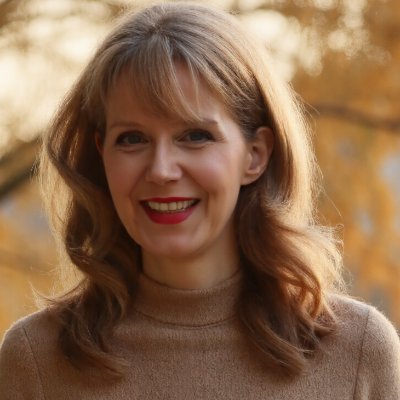 sanchristiansen's profile picture. Dipl. Multimedia Producer, Gründerin der InternetUnternehmerAkademie, Online-Marketing-Expertin: Websites, E-Mail-Automatisierung, Membership-Systeme, u.m.