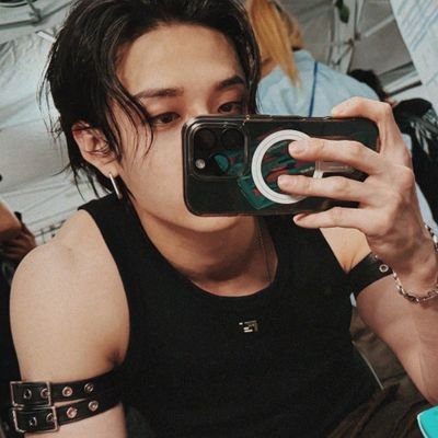 stray kids stay or none ā„ļø #ė°©ģ°¬ & #ķ.
ā ā ā ā ā ā ā ā ā ā ā ā ā ā ā ā ā ā ā ā ā ā ā ā ā ā ā she/her || 99' || eng/fr (fan account)ā ā ā ā
ā ā ā ā ā @stray_kids ā silent cry