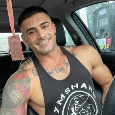 Rafel_lawson's profile picture. Kind, generous man seeking a genuine connection. Let me spoil you with support, attention, and luxury trust is earned, and loyalty is rewarded. 💸❤️