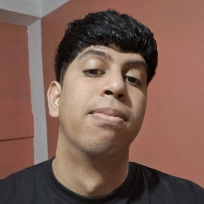 Senior Front End Developer 💻
FPS player (Warzone and Valorant) 🎮