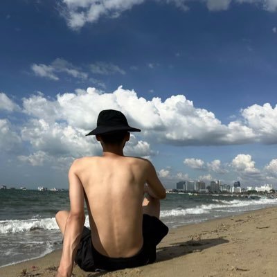 KonAn24747's profile picture. 交友，只回礼貌私信，不定期更新，止于X