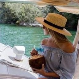 Orxoje780's profile picture. "Life is unpredictable, but good medicine and a compassionate heart never fail."