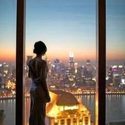 Ynawloo259388's profile picture. "Life is unpredictable, but good medicine and a compassionate heart never fail."