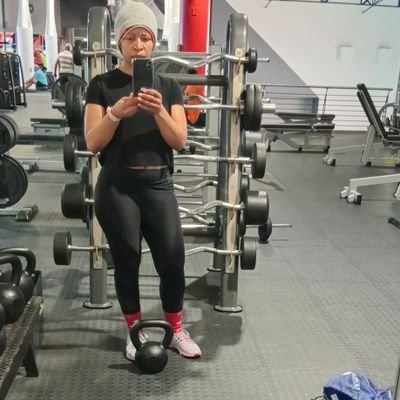 diniso_vuyo's profile picture. À Dieu soit la gloire.