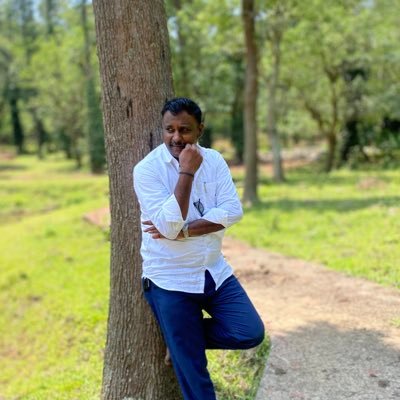 Civil Engineer🏡,Native-Navalan Theevu🏝 belongs to The Great Pandya Kingdom🎏, Devotee of Lord Shiva🕉, who the leader of Muthamizh sangam,Proud Indian🇮🇳.