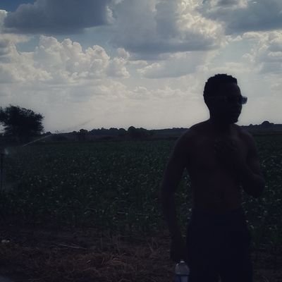 saks_mhoro's profile picture. Believer | Fetch your life | Accounting || 📖MSU📚 | Liverpool #YNWA