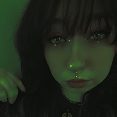 30 | she/they | ENTJ | if I can make one person smile every day I am happy | lizard person | if you ask about love, its Seventeen