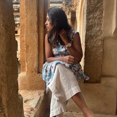 Dreamer | Esoteric | Loves photography-In no particular order| Madras lover |Sky gazer |Sapiosexual |entrepreneur |