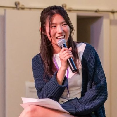 ai + creator economy 🪄
chief vibes officer (@vizard_ai) • ucla design | media arts graduate