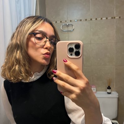 maalenamora's profile picture. abogada UBA.