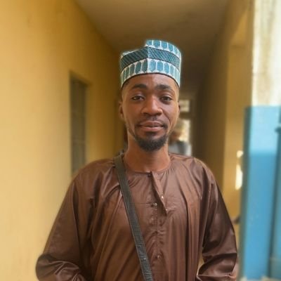 BenueMayor_'s profile picture. Proudly an ABUSITE.

Am a Green Energy Engineer.