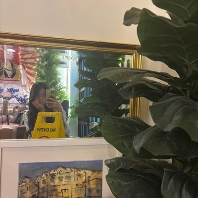 peponpiepv's profile picture. 𝘌𝘷𝘦𝘳𝘺 𝘵𝘪𝘮𝘦 𝘮𝘺 𝘱𝘩𝘰𝘯𝘦 𝘷𝘪𝘣𝘳𝘢𝘵𝘦𝘴, 𝘐 𝘩𝘰𝘱𝘦 𝘪𝘵’𝘴 𝘺𝘰𝘶😳. 𓂃🪞🪟🪴⟢