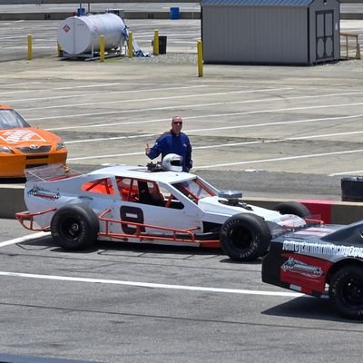 Just a fella that loves family, building things, turning wrenches, outdoors, watching motor sports, and having funn.