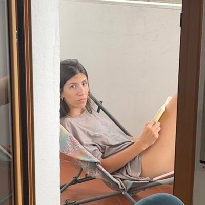 claudiahs23's profile picture. 👩🏻‍🏫