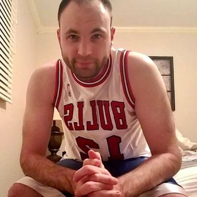 Sporty Midwest Dog/Furry/Gearhead
6 ft 5 inches/195 cm tall with size 15 feet
Pronouns: He/Him
