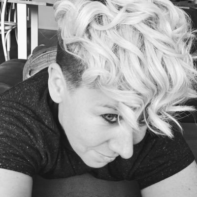 AnitaTrezona's profile picture. Free Palestine 🇵🇸