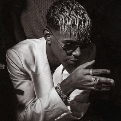 MaggusFCMM's profile picture. Just here to own clowns