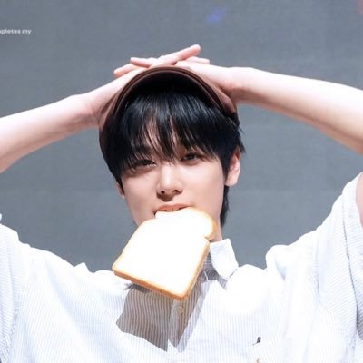 prettyjjyu's profile picture. tbz/svt || 23🌷isfp