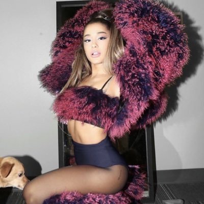 m00nlight_ty's profile picture. Ifb. Not an anti of any artist. I defend who i fw 🤷🏽‍♂️. Sweetener and Positions stan🤎💚just know i troll alot😭