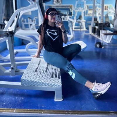#holi 💖#Bikini #Competitor #LIFMF 👙💪🏻 #LaBarbieMiss👩🏻🏫 🤪🍃 intentando ser una #FitGirl 🫦 #sagitario ♐️ 🙂↔️