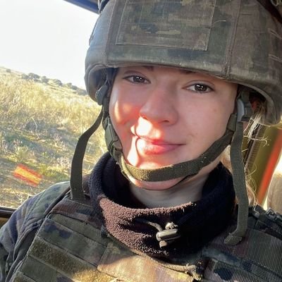 Ми можемо бути непереможними, якщо ви не перестанете підтримувати нашу батьківщину, Слава Україні 🇺🇦