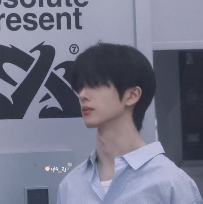 riize is 7 and Jisungie is my babe,I'm dreamzen,Seunghan is back as Xnghan with team Xoul.... I also support lgbtq community and a big fan of bl series