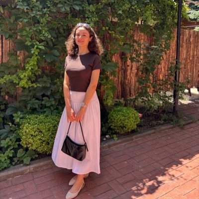 nisaanurunal's profile picture. 