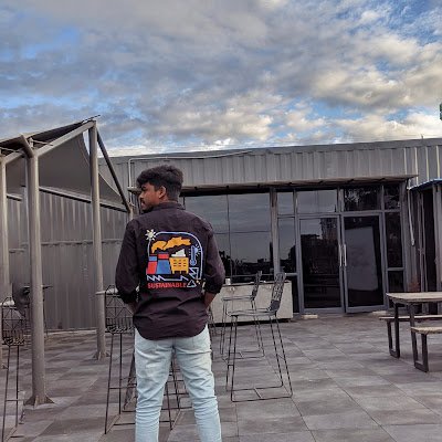 DaraAkhil87321's profile picture. 