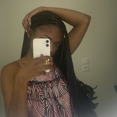 rvnv_k's profile picture. « 𝙒𝙝𝙖𝙩 𝙘𝙖𝙣 𝙄 𝙙𝙤 𝙩𝙤 𝙡𝙤𝙫𝙚 𝙮𝙤𝙪 𝙢𝙤𝙧𝙚 ? »