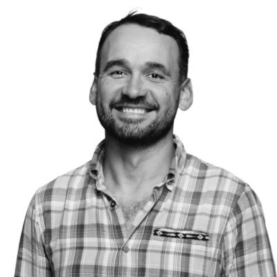 Tech Entrepreneur | Creator of ideas, teams, digital awesomeness and sometimes social impact #legaltech #stratcom